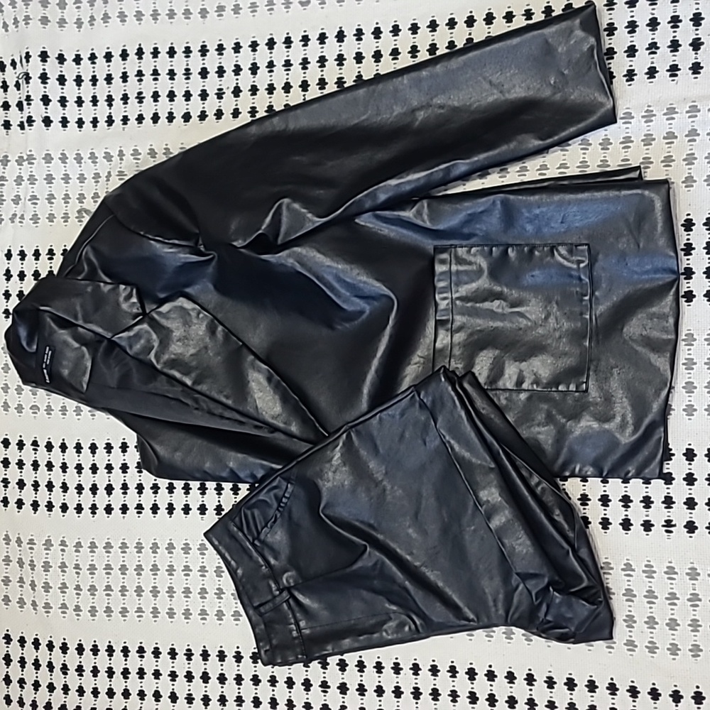 SHEIN Leather jacket and leather short. Size Large